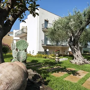 Apartment Collina, Giardini Naxos