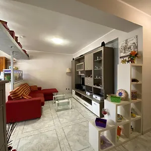 Apartment Tyttyhouse, Giardini Naxos